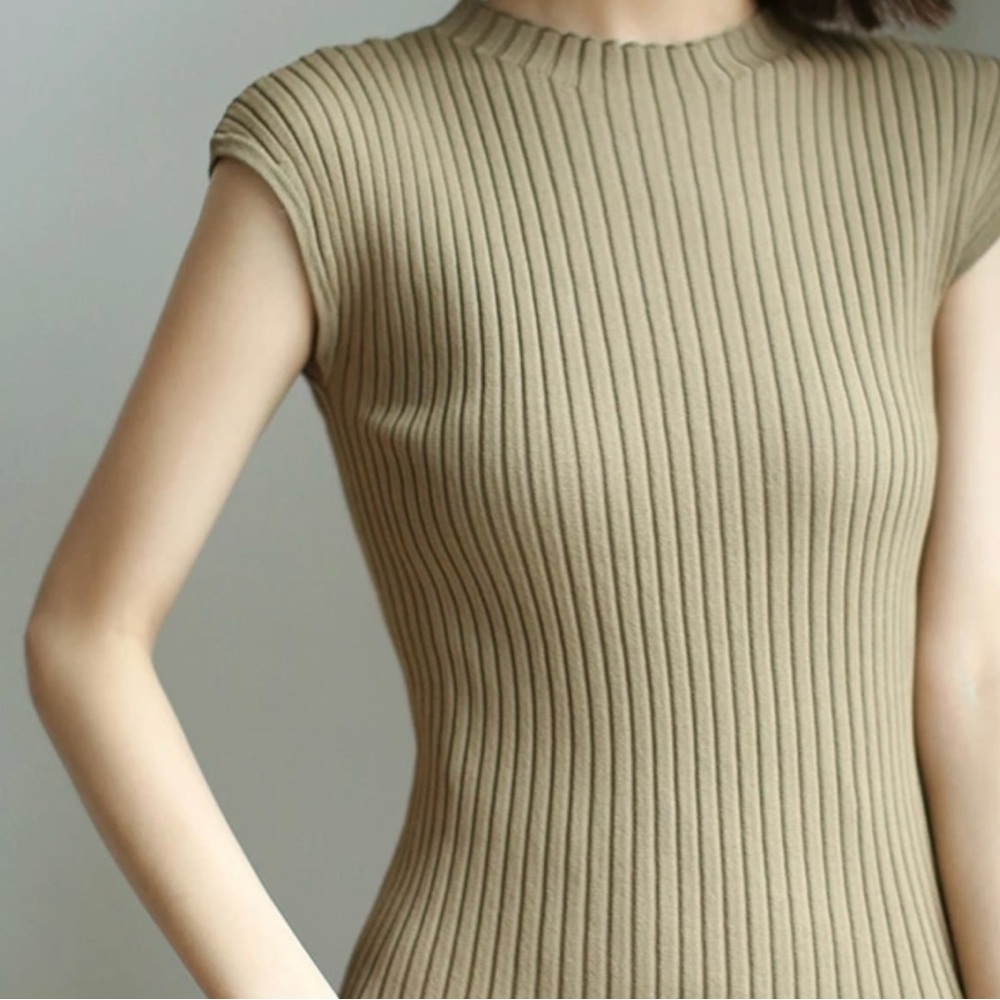 Brown Ribbed Knit Sleeveless Top